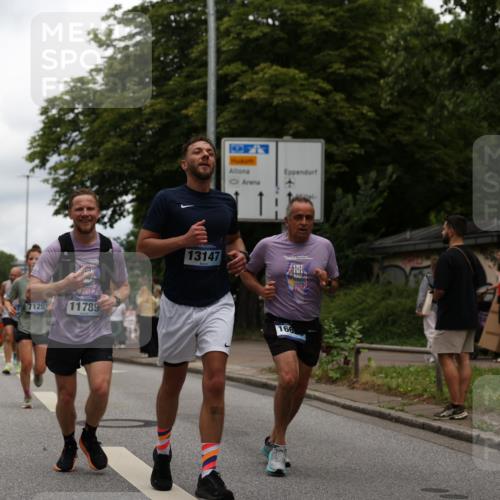 29.06.2025 - hella hamburg halbmarathon Yannick Fuchs http://msf.ph/oto/8256050 29.06.2025 10:48:18 20KM 1410, 1442, 1549, 1815, 2432, 3103, 3177, 3310, 3861, 3898, 4299, 6082, 6084, 6260, 6356, 6581, 6723, 6994, 7129, 7973, 8223, 8772, 8798, 9012, 9032, 9060, 9227, 10040, 10263, 10266, 11009, 11499, 11789, 12213, 12362, 12489, 13147, 13803, 13869, 14026, 14239, 14818, 15113, 15156, 15169, 15408, 15524, 16092, 16574, 16623, 16750, 17740, 17765, 18450, 18759, 19177 meine-sportfotos.de