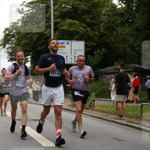 29.06.2025 - hella hamburg halbmarathon Yannick Fuchs http://msf.ph/oto/8256081 29.06.2025 10:48:18 20KM 1410, 1442, 1549, 1815, 2432, 3103, 3177, 3310, 3861, 3898, 4299, 6082, 6084, 6260, 6356, 6581, 6723, 6994, 7129, 7973, 8223, 8772, 8798, 9012, 9032, 9060, 9227, 10040, 10263, 10266, 11009, 11499, 11789, 12213, 12362, 12489, 13147, 13803, 13869, 14026, 14239, 14818, 15113, 15156, 15169, 15408, 15524, 16092, 16574, 16623, 16750, 17740, 17765, 18450, 18759, 19177 meine-sportfotos.de