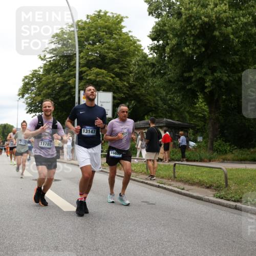 29.06.2025 - hella hamburg halbmarathon Yannick Fuchs http://msf.ph/oto/8256163 29.06.2025 10:48:18 20KM 1410, 1442, 1549, 1815, 2432, 3103, 3177, 3310, 3861, 3898, 4299, 6082, 6084, 6260, 6356, 6581, 6723, 6994, 7129, 7973, 8223, 8772, 8798, 9012, 9032, 9060, 9227, 10040, 10263, 10266, 11009, 11499, 11789, 12213, 12362, 12489, 13147, 13803, 13869, 14026, 14239, 14818, 15113, 15156, 15169, 15408, 15524, 16092, 16574, 16623, 16750, 17740, 17765, 18450, 18759, 19177 meine-sportfotos.de