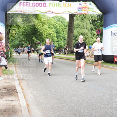 29.06.2025 - hella hamburg halbmarathon MichiJ http://msf.ph/oto/8256171 29.06.2025 10:52:42 Zwischen KM18-KM19 3578, 3746, 4488, 9165, 9736, 10781, 10886, 10998, 12371, 12473, 13481, 17059, 18827 meine-sportfotos.de