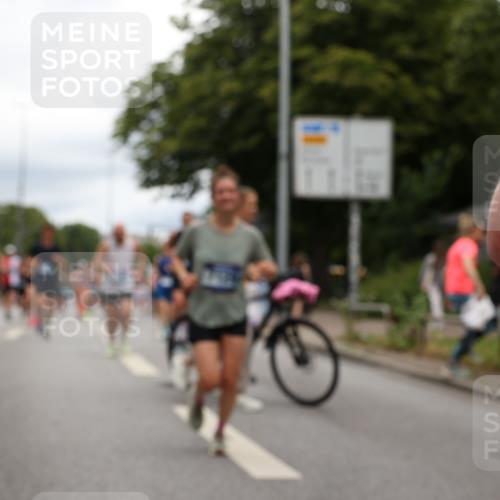 29.06.2025 - hella hamburg halbmarathon Yannick Fuchs http://msf.ph/oto/8256292 29.06.2025 10:48:20 20KM 1410, 1442, 1549, 1815, 2432, 3177, 3310, 3861, 3898, 4299, 6082, 6084, 6260, 6356, 6581, 6723, 6994, 7129, 7973, 8223, 8772, 8798, 9012, 9060, 9227, 10040, 10263, 10266, 11009, 11499, 11789, 12213, 12362, 12489, 13147, 13869, 14026, 14660, 14818, 15113, 15156, 15169, 15408, 15524, 16092, 16574, 16623, 16750, 17740, 17765, 18450, 18759, 19177 meine-sportfotos.de