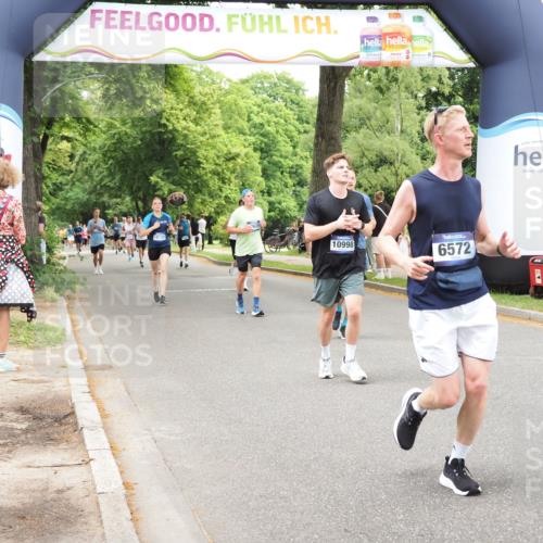 29.06.2025 - hella hamburg halbmarathon MichiJ http://msf.ph/oto/8256352 29.06.2025 10:52:44 Zwischen KM18-KM19 3578, 3746, 4488, 6572, 9165, 10067, 10781, 10998, 13481, 13625 meine-sportfotos.de