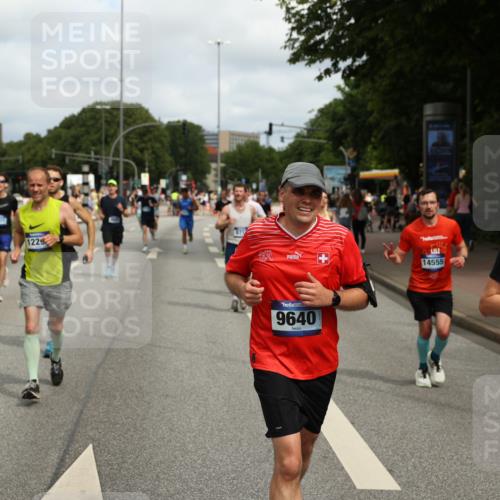 29.06.2025 - hella hamburg halbmarathon Yannick Fuchs http://msf.ph/oto/8256382 29.06.2025 10:35:50 20KM 1136, 1570, 1631, 2579, 2797, 3618, 4205, 4303, 4380, 4871, 4893, 5387, 5709, 6550, 6771, 6901, 7432, 7774, 7796, 8358, 9358, 9547, 9640, 9659, 9711, 9755, 9885, 10375, 10783, 11062, 11765, 11922, 12292, 12385, 12434, 12895, 13457, 14555, 14661, 15247, 15351, 16816, 17032, 17100, 17720, 17834, 18045, 18049, 18412, 18442, 18491, 18573, 18764, 18802 meine-sportfotos.de