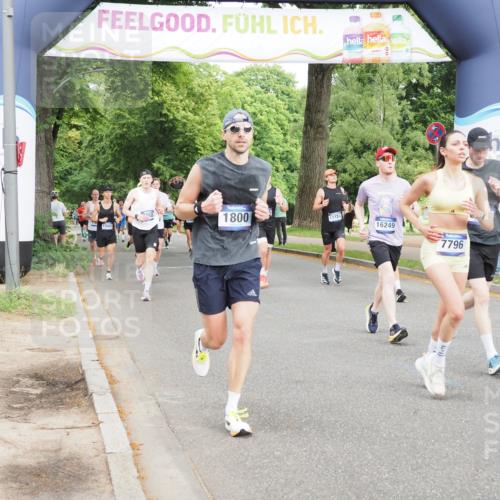 29.06.2025 - hella hamburg halbmarathon MichiJ http://msf.ph/oto/8256390 29.06.2025 10:29:27 Zwischen KM18-KM19 1677, 1800, 6152, 6429, 7284, 7774, 7796, 8122, 8966, 9540, 9711, 10783, 12385, 12895, 13667, 14899, 16201, 16249, 16347, 17486, 17724, 17971, 18412 meine-sportfotos.de