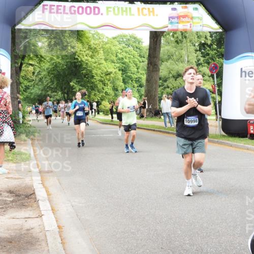 29.06.2025 - hella hamburg halbmarathon MichiJ http://msf.ph/oto/8256399 29.06.2025 10:52:45 Zwischen KM18-KM19 3578, 3746, 4488, 6572, 9165, 10067, 10781, 10998, 13481, 13625 meine-sportfotos.de