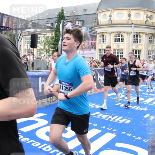 29.06.2025 - hella hamburg halbmarathon Michael Strokosch http://msf.ph/oto/8256408 29.06.2025 10:50:49 Ziel 2234, 2788, 5115, 6712, 7134, 7952, 8657, 10750, 11356, 13701, 15426, 15720, 17129, 17908, 18182, 18229, 18370, 18820 meine-sportfotos.de