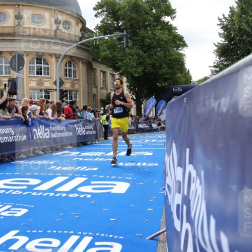 29.06.2025 - hella hamburg halbmarathon Strokosch-Dieckow http://msf.ph/oto/8256466 29.06.2025 10:41:55 Ziel 1169, 5690, 6593, 7092, 7363, 8694, 11417, 11765, 12292, 13196, 15521, 15846, 15935, 16507, 17864, 17926, 18920, 19046 meine-sportfotos.de