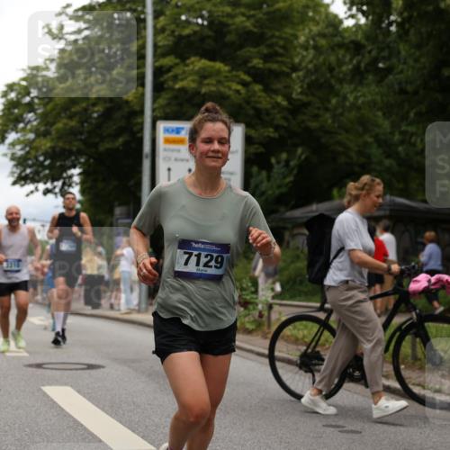 29.06.2025 - hella hamburg halbmarathon Yannick Fuchs http://msf.ph/oto/8256506 29.06.2025 10:48:21 20KM 1410, 1442, 1549, 1815, 2432, 3177, 3310, 3861, 3898, 4189, 6082, 6084, 6260, 6356, 6581, 6723, 6994, 7129, 7973, 8223, 8449, 8772, 8798, 9012, 9060, 9227, 10040, 10263, 10266, 11009, 11499, 11789, 12213, 12362, 12489, 13147, 13297, 13869, 14026, 14660, 14818, 15113, 15156, 15169, 15408, 15524, 16092, 16574, 16623, 16750, 17740, 17765, 18759, 19177 meine-sportfotos.de