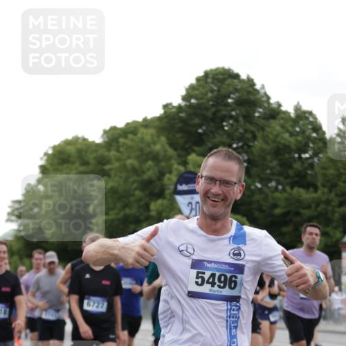 29.06.2025 - hella hamburg halbmarathon Jannik Wohlers http://msf.ph/oto/8256531 29.06.2025 10:31:45 Lombardsbrücke 1311, 1987, 2349, 2943, 3022, 3707, 3752, 3778, 3822, 4314, 4365, 4605, 4924, 5496, 5601, 5658, 5743, 6218, 6252, 7135, 7239, 7295, 7344, 7535, 7570, 7695, 7789, 7816, 8175, 8538, 9125, 9206, 10248, 10924, 11168, 11462, 12136, 12319, 12755, 12936, 13026, 13959, 13960, 14029, 14099, 14105, 14191, 14494, 14599, 15471, 15987, 16200, 17958, 18369, 18931 meine-sportfotos.de
