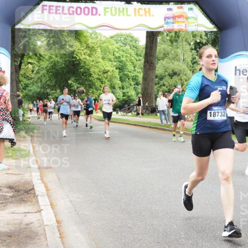 29.06.2025 - hella hamburg halbmarathon MichiJ http://msf.ph/oto/8256557 29.06.2025 10:52:48 Zwischen KM18-KM19 3578, 6572, 9165, 10067, 10998, 13566, 13625, 18732 meine-sportfotos.de