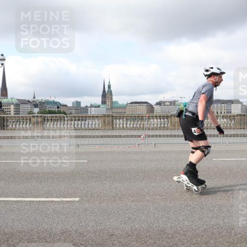 29.06.2025 - hella hamburg halbmarathon Lena Gebhardt http://msf.ph/oto/8256586 29.06.2025 09:03:20 Lombardsbrücke  meine-sportfotos.de