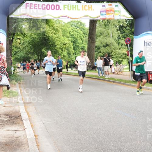29.06.2025 - hella hamburg halbmarathon MichiJ http://msf.ph/oto/8256707 29.06.2025 10:52:49 Zwischen KM18-KM19 6572, 10067, 10998, 11416, 11887, 13566, 13625, 18732 meine-sportfotos.de