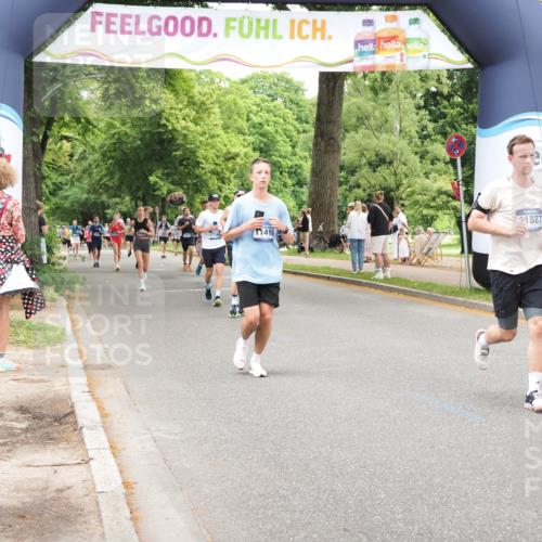 29.06.2025 - hella hamburg halbmarathon MichiJ http://msf.ph/oto/8256787 29.06.2025 10:52:51 Zwischen KM18-KM19 1355, 3994, 6572, 10067, 11416, 11887, 13566, 13625, 18732 meine-sportfotos.de