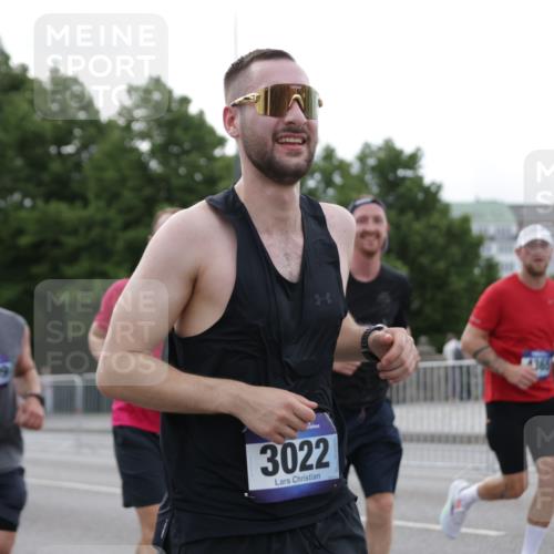 29.06.2025 - hella hamburg halbmarathon Jannik Wohlers http://msf.ph/oto/8256889 29.06.2025 10:31:53 Lombardsbrücke 1987, 2349, 2943, 3022, 3365, 3707, 3778, 3822, 4314, 4365, 4605, 4857, 4924, 5496, 5658, 5743, 6218, 6252, 7135, 7239, 7468, 7535, 7570, 8124, 8127, 8175, 8303, 8787, 8840, 8914, 8993, 9125, 9206, 9706, 9765, 10248, 10828, 10924, 11168, 11225, 11362, 11462, 11787, 11972, 12136, 12443, 12864, 12936, 13284, 13423, 13959, 13960, 14029, 14099, 14105, 14159, 14191, 14494, 14599, 14788, 15086, 15088, 15120, 15147, 15364, 15471, 15569, 15987, 17958 meine-sportfotos.de