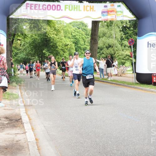 29.06.2025 - hella hamburg halbmarathon MichiJ http://msf.ph/oto/8256896 29.06.2025 10:52:53 Zwischen KM18-KM19 1355, 3994, 11416, 11887, 13566, 17347, 18732 meine-sportfotos.de