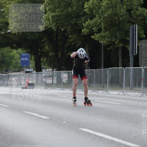 29.06.2025 - hella hamburg halbmarathon Jannik Wohlers http://msf.ph/oto/8256936 29.06.2025 08:49:03 Lombardsbrücke  meine-sportfotos.de