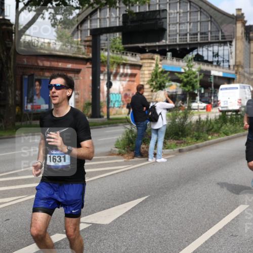 29.06.2025 - hella hamburg halbmarathon Yannick Fuchs http://msf.ph/oto/8256965 29.06.2025 10:35:53 20KM 1136, 1570, 1631, 2579, 2797, 3618, 4205, 4303, 4380, 4871, 4893, 5387, 5709, 6550, 6771, 6901, 7432, 7774, 7796, 8358, 9547, 9640, 9659, 9711, 9755, 9885, 10375, 10783, 10894, 11062, 11765, 11922, 12292, 12385, 12434, 13457, 14555, 14661, 14899, 15351, 16816, 17032, 17100, 17720, 18045, 18412, 18442, 18491, 18573, 18764, 18802 meine-sportfotos.de