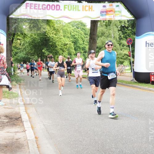 29.06.2025 - hella hamburg halbmarathon MichiJ http://msf.ph/oto/8257022 29.06.2025 10:52:54 Zwischen KM18-KM19 1355, 3994, 11416, 11887, 13566, 17347, 18721, 18732 meine-sportfotos.de