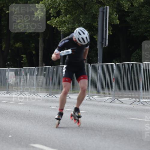 29.06.2025 - hella hamburg halbmarathon Jannik Wohlers http://msf.ph/oto/8257081 29.06.2025 08:49:03 Lombardsbrücke  meine-sportfotos.de