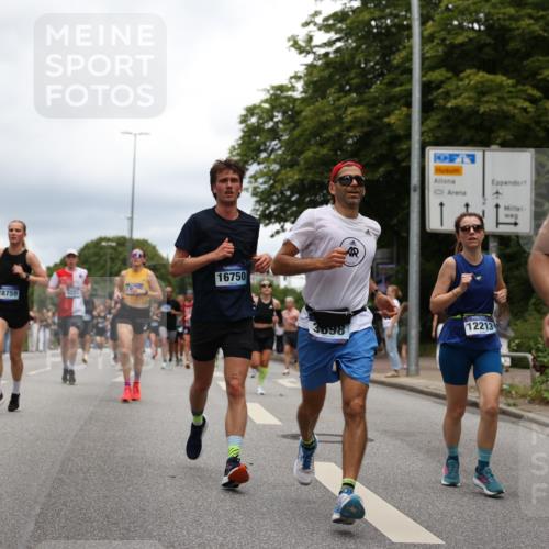 29.06.2025 - hella hamburg halbmarathon Yannick Fuchs http://msf.ph/oto/8257112 29.06.2025 10:48:23 20KM 1410, 1815, 2432, 3177, 3310, 3861, 3898, 4189, 6082, 6084, 6260, 6356, 6581, 6723, 6994, 7129, 7973, 8223, 8449, 8698, 8772, 8798, 9012, 9060, 9227, 10040, 10263, 10266, 11009, 11499, 11789, 12213, 12362, 12489, 13147, 13297, 13869, 14026, 14660, 14818, 15113, 15156, 15169, 15408, 15524, 15879, 16092, 16574, 16623, 16750, 17740, 17765, 18759, 19177 meine-sportfotos.de