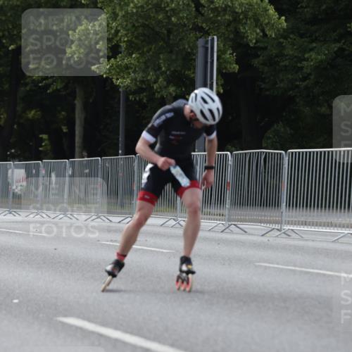 29.06.2025 - hella hamburg halbmarathon Jannik Wohlers http://msf.ph/oto/8257133 29.06.2025 08:49:03 Lombardsbrücke  meine-sportfotos.de