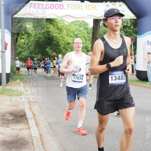 29.06.2025 - hella hamburg halbmarathon MichiJ http://msf.ph/oto/8257145 29.06.2025 10:29:32 Zwischen KM18-KM19 1800, 3618, 4205, 4634, 4893, 5014, 5026, 6152, 7284, 7796, 8074, 8122, 8358, 8966, 9711, 12385, 13268, 13483, 13667, 16249, 16599, 17486, 17724, 17834 meine-sportfotos.de