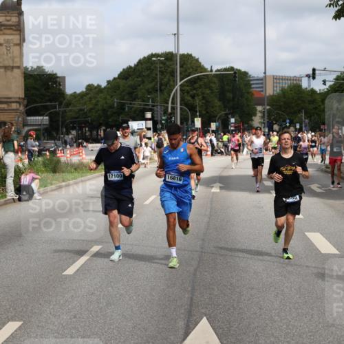 29.06.2025 - hella hamburg halbmarathon Yannick Fuchs http://msf.ph/oto/8257176 29.06.2025 10:35:54 20KM 1136, 1570, 1631, 2579, 2797, 4205, 4303, 4380, 4871, 4893, 5387, 5709, 6550, 6771, 6901, 7432, 7774, 7796, 8358, 9547, 9640, 9659, 9711, 9755, 9885, 10375, 10783, 10894, 11922, 12292, 12385, 12434, 13457, 14555, 14661, 14899, 15351, 16816, 17032, 17100, 17720, 18045, 18412, 18442, 18491, 18573, 18764, 18802 meine-sportfotos.de