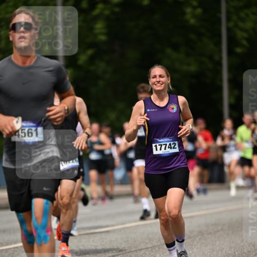 29.06.2025 - hella hamburg halbmarathon Dr. Thomas Lammeyer http://msf.ph/oto/8257185 29.06.2025 10:35:07 Kennedybrücke 1059, 1097, 1472, 1773, 1979, 2414, 2505, 2569, 2754, 2755, 2914, 3131, 3443, 4561, 4817, 5437, 5943, 6057, 6195, 6546, 6616, 6620, 6725, 6787, 7351, 7604, 7772, 8050, 8792, 9937, 10989 meine-sportfotos.de