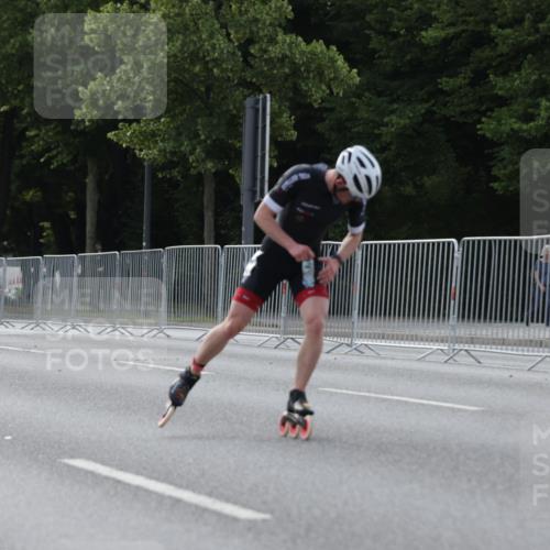 29.06.2025 - hella hamburg halbmarathon Jannik Wohlers http://msf.ph/oto/8257225 29.06.2025 08:49:04 Lombardsbrücke  meine-sportfotos.de