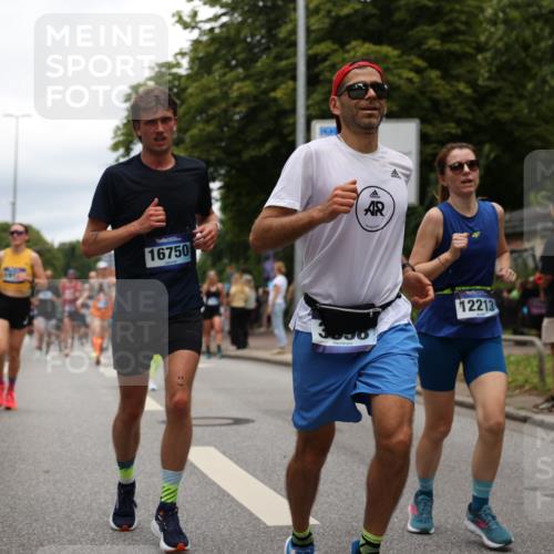 29.06.2025 - hella hamburg halbmarathon Yannick Fuchs http://msf.ph/oto/8257229 29.06.2025 10:48:24 20KM 1410, 1815, 2432, 3177, 3310, 3861, 3898, 4189, 6082, 6084, 6356, 6581, 6723, 6994, 7129, 8223, 8449, 8698, 8772, 8798, 9012, 9060, 9227, 10040, 10191, 10263, 10266, 11009, 11499, 11789, 12213, 12362, 12489, 13147, 13297, 13869, 14660, 14818, 15113, 15156, 15169, 15408, 15524, 15879, 16092, 16574, 16623, 16750, 17740, 17765, 18759, 19177 meine-sportfotos.de