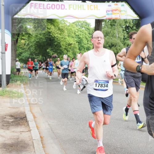 29.06.2025 - hella hamburg halbmarathon MichiJ http://msf.ph/oto/8257236 29.06.2025 10:29:32 Zwischen KM18-KM19 1800, 3618, 4205, 4634, 4893, 5014, 5026, 6152, 7284, 7796, 8074, 8122, 8358, 8966, 9711, 12385, 13268, 13483, 13667, 16249, 16599, 17486, 17724, 17834 meine-sportfotos.de