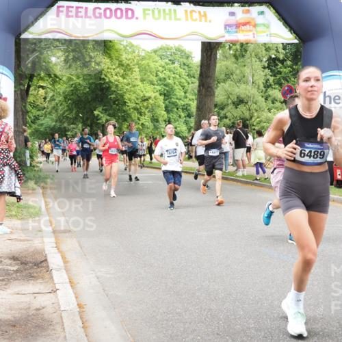 29.06.2025 - hella hamburg halbmarathon MichiJ http://msf.ph/oto/8257280 29.06.2025 10:52:57 Zwischen KM18-KM19 1249, 1355, 3994, 6489, 11416, 11887, 11917, 17347, 18721, 18754 meine-sportfotos.de