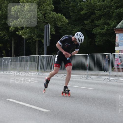29.06.2025 - hella hamburg halbmarathon Jannik Wohlers http://msf.ph/oto/8257293 29.06.2025 08:49:04 Lombardsbrücke  meine-sportfotos.de