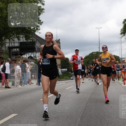 29.06.2025 - hella hamburg halbmarathon Yannick Fuchs http://msf.ph/oto/8257328 29.06.2025 10:48:25 20KM 1327, 1410, 1815, 2432, 3177, 3310, 3861, 3898, 4189, 6082, 6084, 6356, 6581, 6723, 6994, 7129, 8223, 8449, 8698, 8772, 8798, 9012, 9060, 9227, 10191, 10192, 10263, 10266, 11009, 11499, 11789, 12186, 12213, 12362, 12489, 13147, 13297, 13869, 14660, 14818, 15113, 15156, 15169, 15408, 15524, 15879, 16092, 16574, 16623, 16750, 17740, 17765, 18759, 19177 meine-sportfotos.de