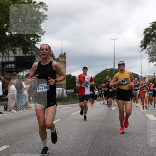 29.06.2025 - hella hamburg halbmarathon Yannick Fuchs http://msf.ph/oto/8257395 29.06.2025 10:48:25 20KM 1327, 1410, 1815, 2432, 3177, 3310, 3861, 3898, 4189, 6082, 6084, 6356, 6581, 6723, 6994, 7129, 8223, 8449, 8698, 8772, 8798, 9012, 9060, 9227, 10191, 10192, 10263, 10266, 11009, 11499, 11789, 12186, 12213, 12362, 12489, 13147, 13297, 13869, 14660, 14818, 15113, 15156, 15169, 15408, 15524, 15879, 16092, 16574, 16623, 16750, 17740, 17765, 18759, 19177 meine-sportfotos.de