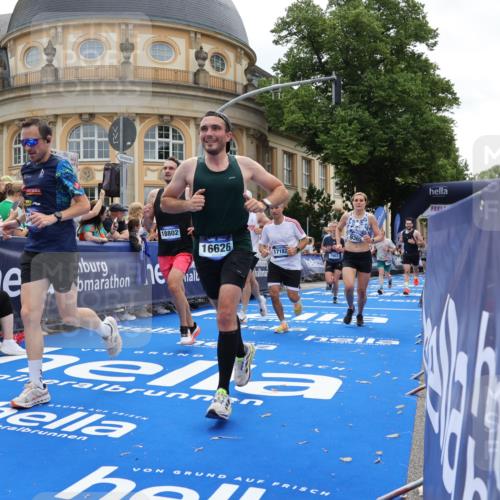 29.06.2025 - hella hamburg halbmarathon Strokosch-Dieckow http://msf.ph/oto/8257458 29.06.2025 10:42:15 Ziel 1312, 1903, 2675, 5682, 6639, 6770, 7765, 7865, 9365, 13709, 13746, 13807, 14226, 14811, 14899, 15270, 15654, 16281, 16626, 16660, 17182, 17363, 18772, 18802 meine-sportfotos.de