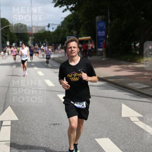 29.06.2025 - hella hamburg halbmarathon Yannick Fuchs http://msf.ph/oto/8257491 29.06.2025 10:35:57 20KM 1570, 1631, 1800, 2579, 4205, 4871, 4893, 5387, 5709, 6550, 6771, 6901, 7432, 7796, 8358, 9547, 9640, 9659, 9711, 9755, 9815, 9885, 10375, 10894, 11922, 12292, 12434, 13876, 14555, 14899, 15351, 16816, 17032, 17100, 17882, 18442, 18491, 18509, 18764, 18802 meine-sportfotos.de