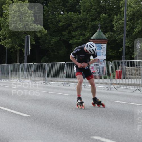 29.06.2025 - hella hamburg halbmarathon Jannik Wohlers http://msf.ph/oto/8257496 29.06.2025 08:49:04 Lombardsbrücke  meine-sportfotos.de