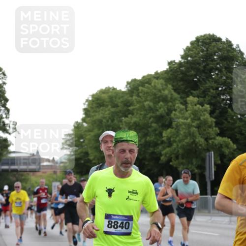 29.06.2025 - hella hamburg halbmarathon Jannik Wohlers http://msf.ph/oto/8257501 29.06.2025 10:32:03 Lombardsbrücke 1199, 1640, 3365, 3653, 3707, 3778, 4365, 4857, 5783, 5871, 5941, 6228, 6312, 6315, 7468, 7633, 7702, 8124, 8127, 8175, 8303, 8625, 8787, 8840, 8914, 8993, 9125, 9206, 9706, 9765, 10002, 10354, 10624, 10828, 11205, 11225, 11362, 11787, 11972, 12443, 12864, 13284, 13335, 13423, 14099, 14159, 14494, 14788, 14888, 15071, 15086, 15088, 15120, 15147, 15364, 15569, 15847, 15987, 16187, 18069 meine-sportfotos.de