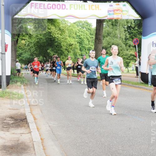 29.06.2025 - hella hamburg halbmarathon MichiJ http://msf.ph/oto/8257527 29.06.2025 10:29:34 Zwischen KM18-KM19 3618, 4205, 4634, 4893, 5007, 5014, 5026, 7284, 7796, 8074, 8358, 11062, 11922, 12385, 13268, 13483, 16249, 16599, 17724, 17834 meine-sportfotos.de
