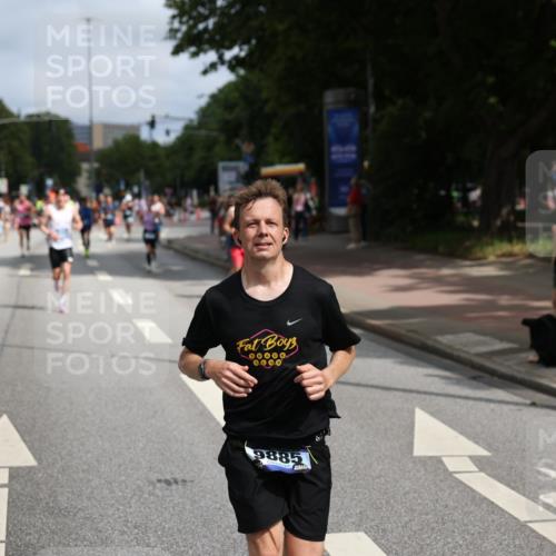 29.06.2025 - hella hamburg halbmarathon Yannick Fuchs http://msf.ph/oto/8257577 29.06.2025 10:35:57 20KM 1570, 1631, 1800, 2579, 4205, 4871, 4893, 5387, 5709, 6550, 6771, 6901, 7432, 7796, 8358, 9547, 9640, 9659, 9711, 9755, 9815, 9885, 10375, 10894, 11922, 12292, 12434, 13876, 14555, 14899, 15351, 16816, 17032, 17100, 17882, 18442, 18491, 18509, 18764, 18802 meine-sportfotos.de