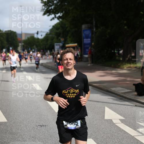 29.06.2025 - hella hamburg halbmarathon Yannick Fuchs http://msf.ph/oto/8257599 29.06.2025 10:35:57 20KM 1570, 1631, 1800, 2579, 4205, 4871, 4893, 5387, 5709, 6550, 6771, 6901, 7432, 7796, 8358, 9547, 9640, 9659, 9711, 9755, 9815, 9885, 10375, 10894, 11922, 12292, 12434, 13876, 14555, 14899, 15351, 16816, 17032, 17100, 17882, 18442, 18491, 18509, 18764, 18802 meine-sportfotos.de