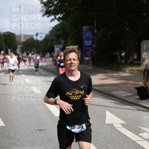 29.06.2025 - hella hamburg halbmarathon Yannick Fuchs http://msf.ph/oto/8257605 29.06.2025 10:35:57 20KM 1570, 1631, 1800, 2579, 4205, 4871, 4893, 5387, 5709, 6550, 6771, 6901, 7432, 7796, 8358, 9547, 9640, 9659, 9711, 9755, 9815, 9885, 10375, 10894, 11922, 12292, 12434, 13876, 14555, 14899, 15351, 16816, 17032, 17100, 17882, 18442, 18491, 18509, 18764, 18802 meine-sportfotos.de