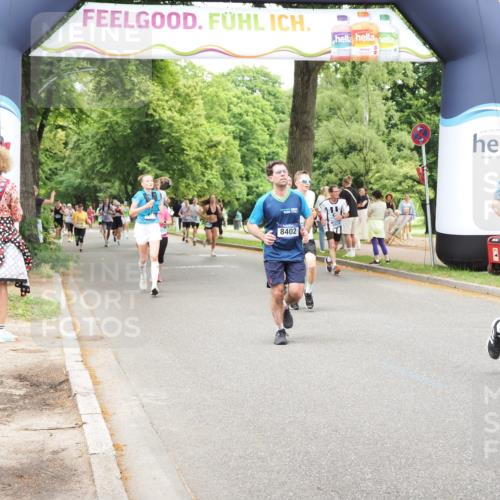29.06.2025 - hella hamburg halbmarathon MichiJ http://msf.ph/oto/8257629 29.06.2025 10:53:02 Zwischen KM18-KM19 1249, 1781, 5951, 6489, 8402, 8917, 9829, 10389, 11917, 17836, 17866, 18721, 18754 meine-sportfotos.de