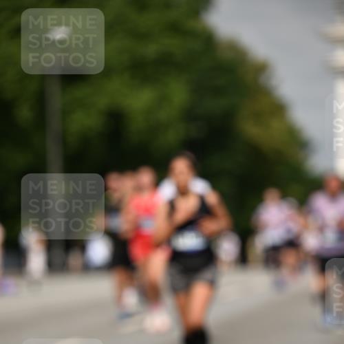 29.06.2025 - hella hamburg halbmarathon Dr. Thomas Lammeyer http://msf.ph/oto/8257669 29.06.2025 10:14:34 Kennedybrücke 1052, 1186, 1456, 1548, 1781, 5182, 5653, 5806, 7058, 8561, 8685, 9150, 9829 meine-sportfotos.de