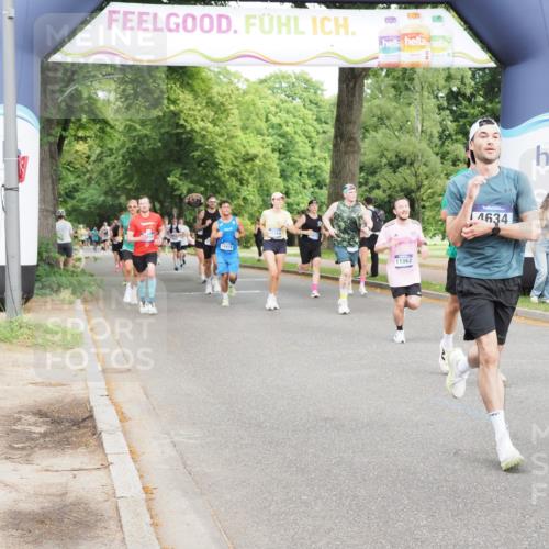 29.06.2025 - hella hamburg halbmarathon MichiJ http://msf.ph/oto/8257676 29.06.2025 10:29:35 Zwischen KM18-KM19 3618, 4205, 4634, 4893, 5007, 5014, 5026, 8074, 8358, 11062, 11922, 12385, 13268, 13483, 16599, 17724, 17834 meine-sportfotos.de