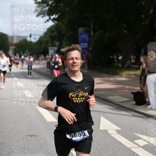 29.06.2025 - hella hamburg halbmarathon Yannick Fuchs http://msf.ph/oto/8257758 29.06.2025 10:35:58 20KM 1570, 1631, 1800, 2579, 4205, 4871, 4893, 5387, 6550, 6771, 6901, 7432, 7796, 8358, 9547, 9640, 9659, 9711, 9755, 9815, 9885, 10375, 10894, 11922, 12292, 12434, 13876, 14555, 14899, 15351, 16816, 17032, 17100, 17882, 18442, 18491, 18509, 18764, 18802 meine-sportfotos.de