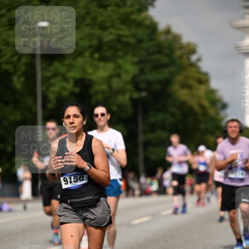 29.06.2025 - hella hamburg halbmarathon Dr. Thomas Lammeyer http://msf.ph/oto/8257867 29.06.2025 10:14:36 Kennedybrücke 1052, 1186, 1548, 1781, 5182, 5653, 5806, 7058, 8561, 8685, 9150, 9829 meine-sportfotos.de