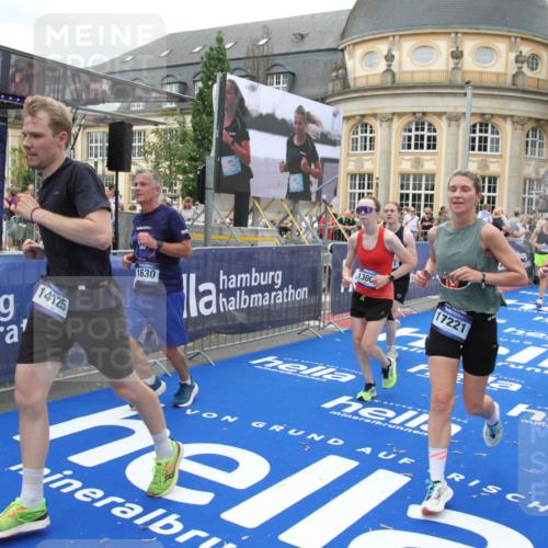 29.06.2025 - hella hamburg halbmarathon Michael Strokosch http://msf.ph/oto/8257887 29.06.2025 10:51:07 Ziel 1366, 1630, 4077, 4816, 4967, 8117, 8261, 8508, 8704, 10508, 10603, 12778, 13008, 14125, 17221, 17384, 18066, 18350 meine-sportfotos.de