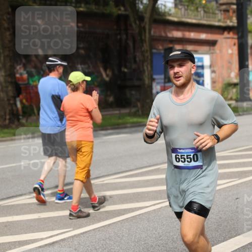 29.06.2025 - hella hamburg halbmarathon Yannick Fuchs http://msf.ph/oto/8257936 29.06.2025 10:35:59 20KM 1570, 1631, 1800, 2579, 4893, 5387, 6550, 6771, 6901, 7432, 7796, 8358, 9547, 9640, 9659, 9711, 9755, 9815, 9885, 10375, 10894, 12292, 12434, 13714, 13876, 14555, 14899, 15351, 16816, 17032, 17100, 17882, 18442, 18491, 18509, 18764, 18802 meine-sportfotos.de
